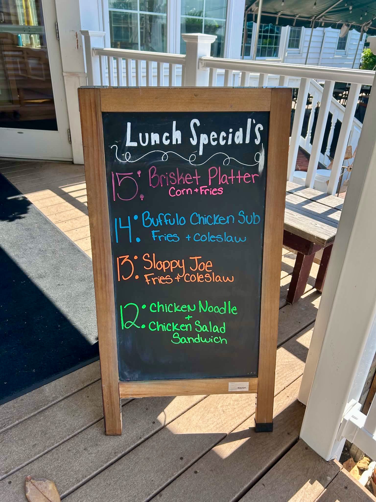 This Week's Lunch Specials at The Wellwood